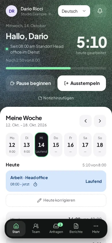 Werksign auf dem Telefon: eine in der Zentrale eingestempelte Person mit heute 5:10 Arbeitszeit, Schaltflächen zum Pausenbeginn und Ausstempeln sowie der Wochenansicht darunter.